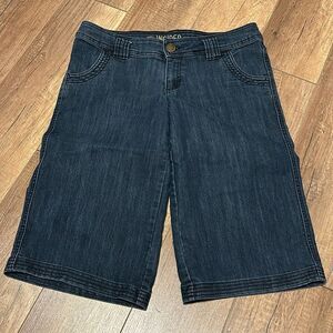 Insider premium Denim bermuda for womens